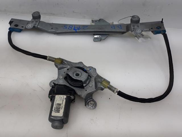 Mechanizm podnoszenia szyby drzwi przednich prawych 8200384741 RENAULT