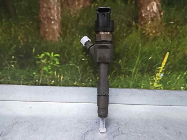 Wtryskiwacz paliwa 8200389369 RENAULT