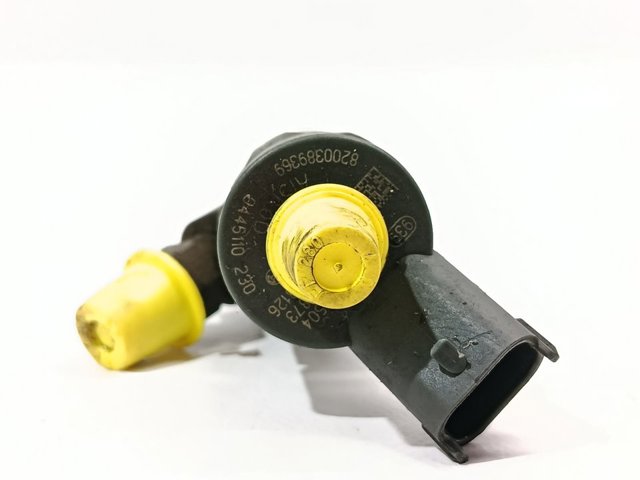 Wtryskiwacz paliwa 8200389369 RENAULT