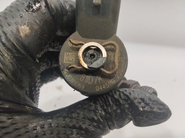 Wtryskiwacz paliwa 8200389369 RENAULT