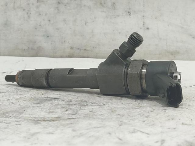 Wtryskiwacz paliwa 8200389369 RENAULT