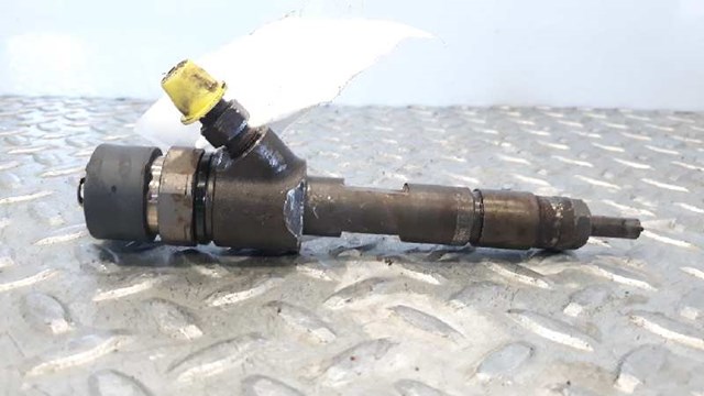 Wtryskiwacz paliwa 8200389369 RENAULT