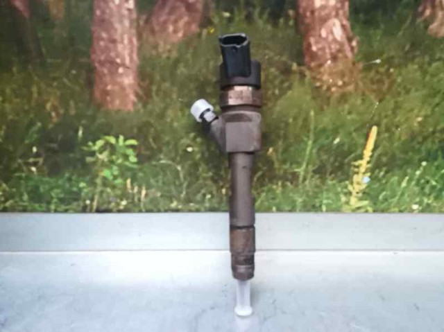 Wtryskiwacz paliwa 8200389369 RENAULT