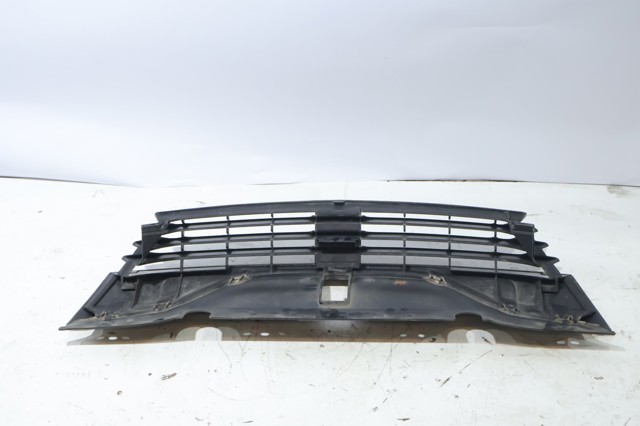 Atrapa chłodnicy 8200390126 RENAULT