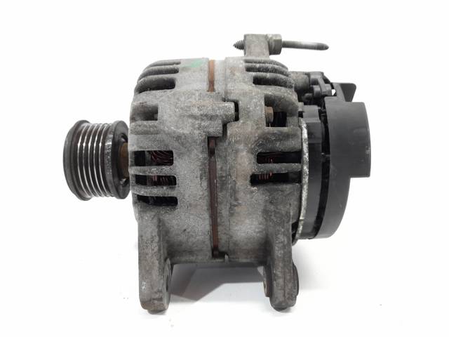 Alternator 8200390675 RENAULT