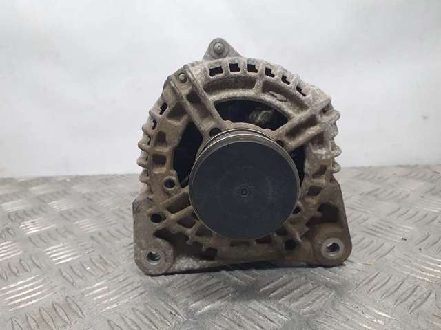 Alternator 8200390675 RENAULT