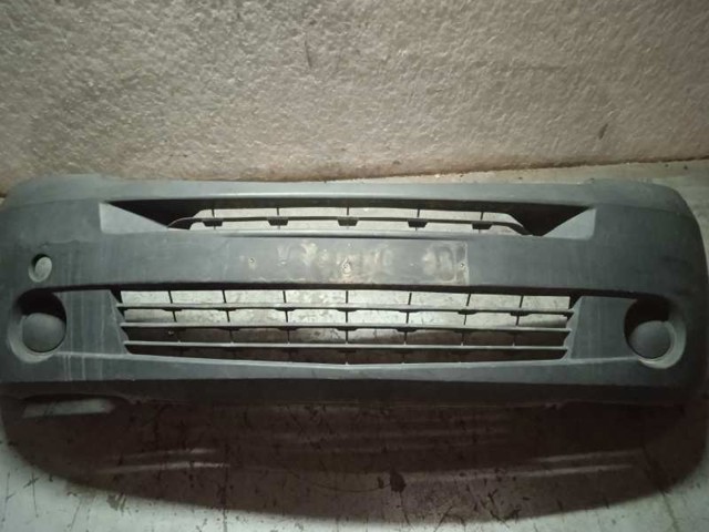 Zderzak przedni 8200394563 NISSAN