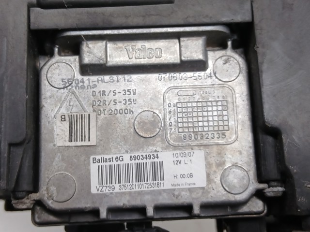 Reflektor lewy 8200394706 RENAULT