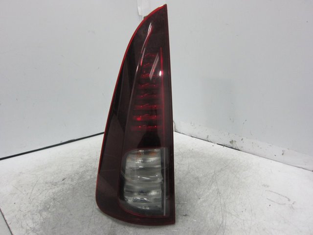 Lampa zespolona tylna lewa 8200394722 RENAULT