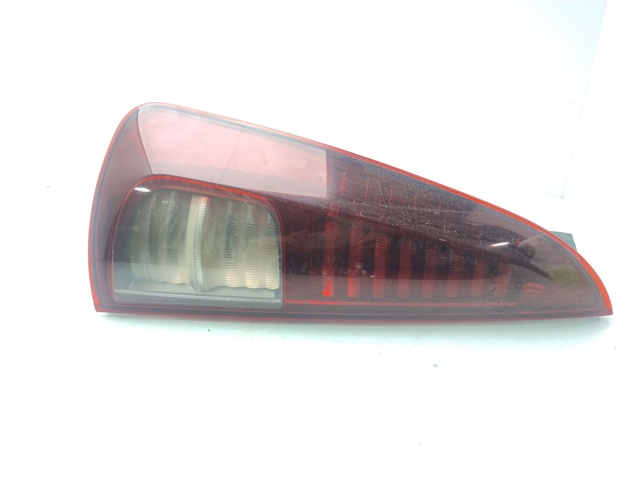 Lampa zespolona tylna lewa 8200394722 RENAULT