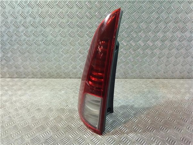 Lampa zespolona tylna lewa 8200394722 RENAULT
