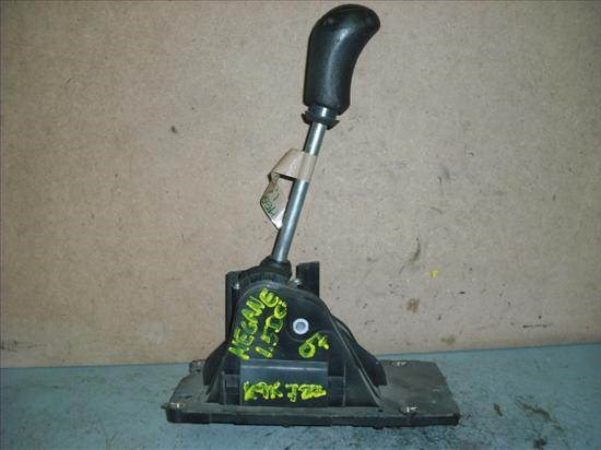 Mechanizm zmiany biegów (cięgno) 8200396768 RENAULT