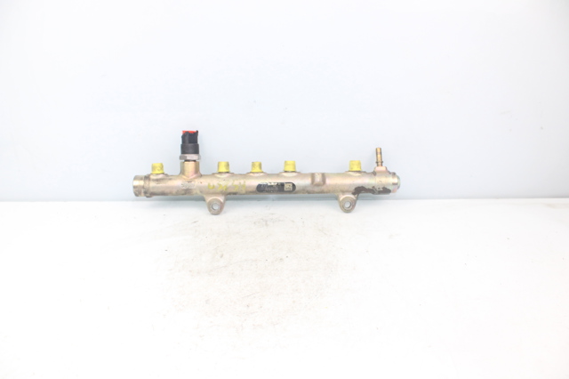 Czujnik ciśnienia paliwa 8200396999 RENAULT