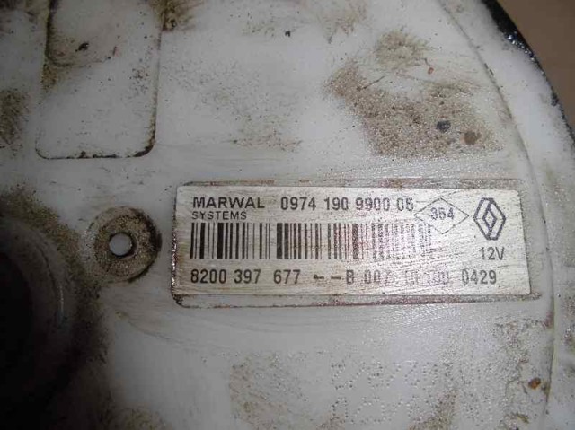 Moduł pompy paliwowej z czujnikiem poziomu paliwa 8200397677 RENAULT