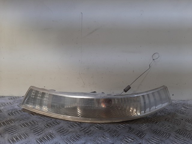 Kierunkowskaz lewy 8200402983 NISSAN