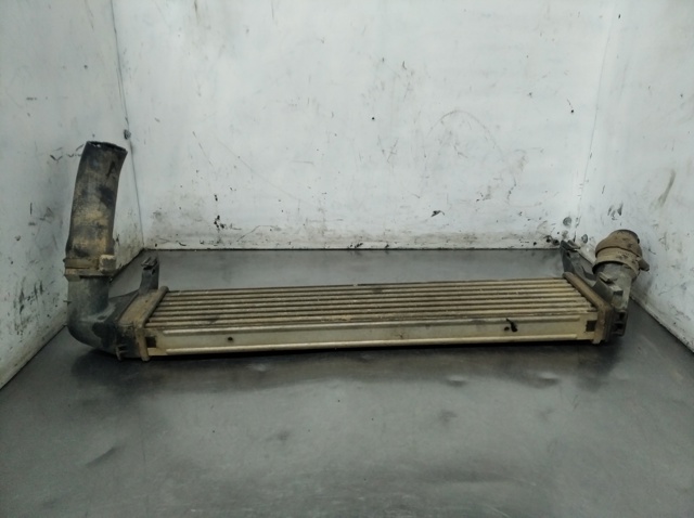 Chłodnica intercoolera 8200409045A RENAULT