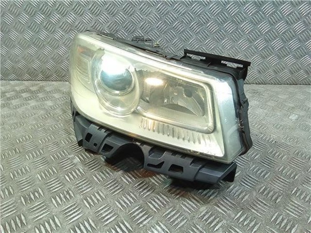 Reflektor prawy 8200412742F RENAULT