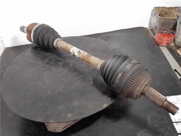 Półoś napędowa przednia lewa 8200414939 RENAULT
