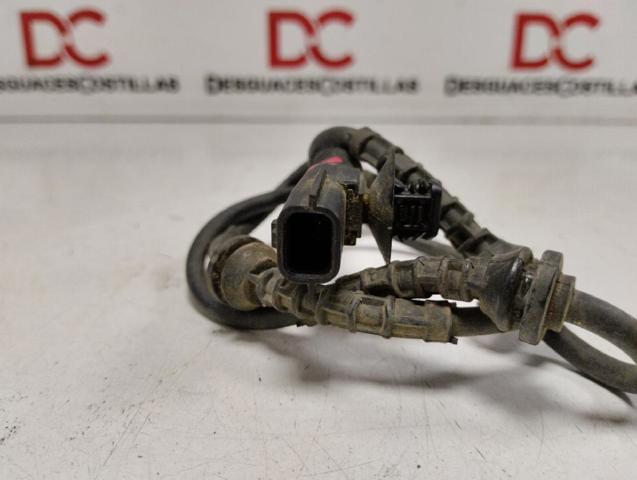 Czujnik ABS przedni 8200419177 RENAULT