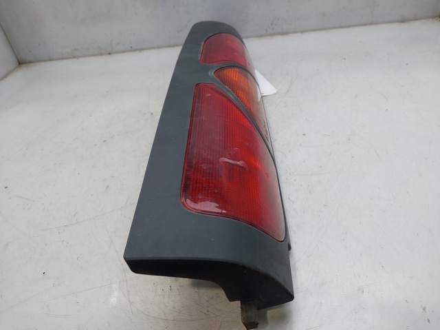 Lampa zespolona tylna lewa 8200419941 RENAULT