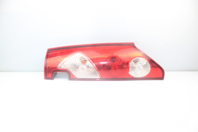 Lampa zespolona tylna prawa 8200419945 RENAULT