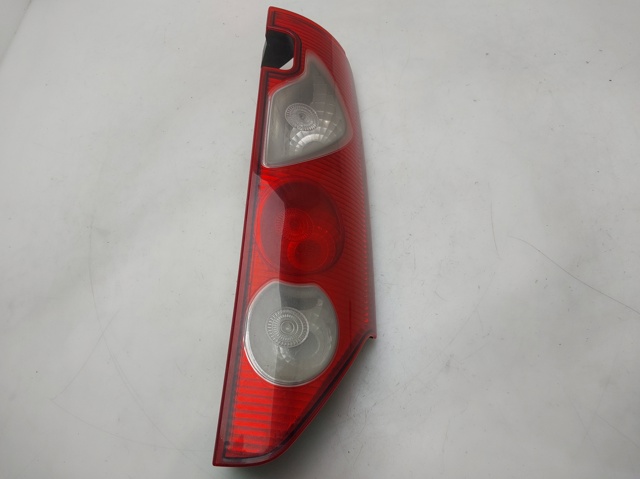 Lampa zespolona tylna prawa 8200419945 RENAULT