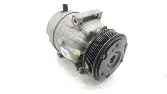 Sprężarka klimatyzacji 8200421410 RENAULT