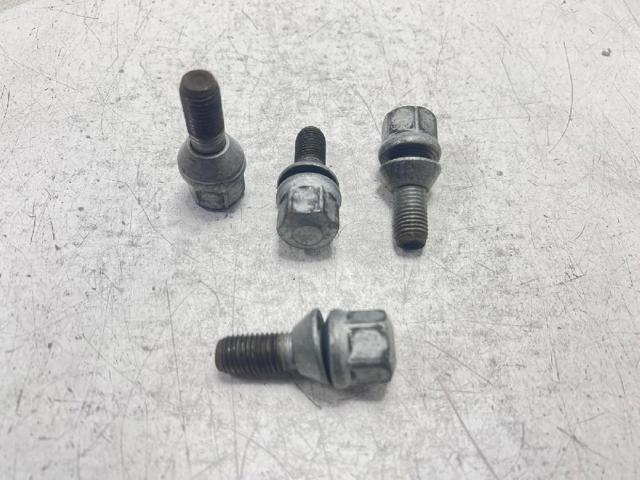 Śruba koła Renault Espace 4 JK0