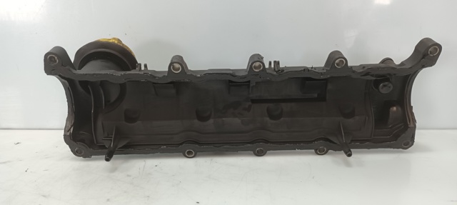 Pokrywa zaworowa 8200433603 RENAULT