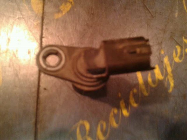 Czujnik położenia wału korbowego 8200434068 RENAULT