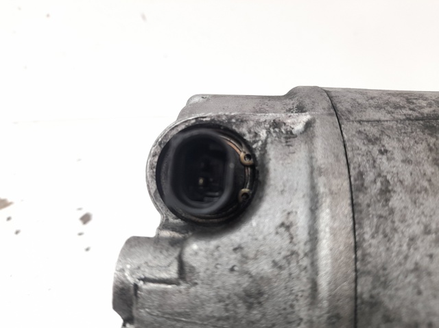 Sprężarka klimatyzacji 8200436108 RENAULT