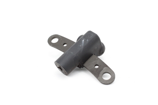 Czujnik położenia wału korbowego 8200439315 RENAULT