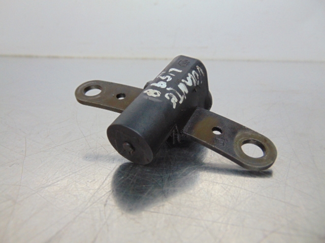 Czujnik położenia wału korbowego 8200439315 RENAULT