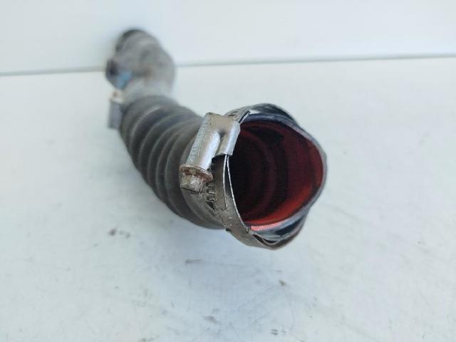 Króciec wentylacji kadłuba (separatora oleju) 8200447887 RENAULT