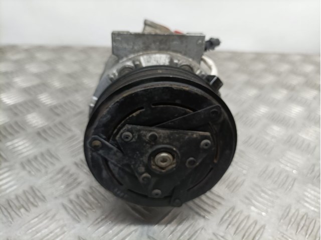 Sprężarka klimatyzacji 8200454172E RENAULT