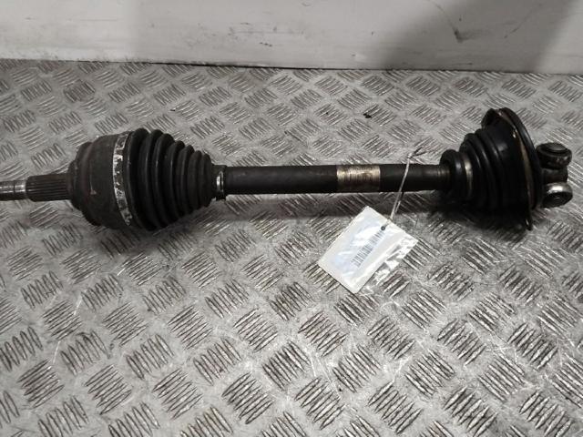 Półoś napędowa przednia lewa 8200467679 RENAULT