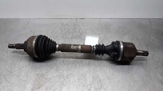 Półoś napędowa przednia lewa 8200467679 RENAULT