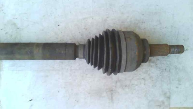 Półoś napędowa przednia lewa 8200470129 RENAULT