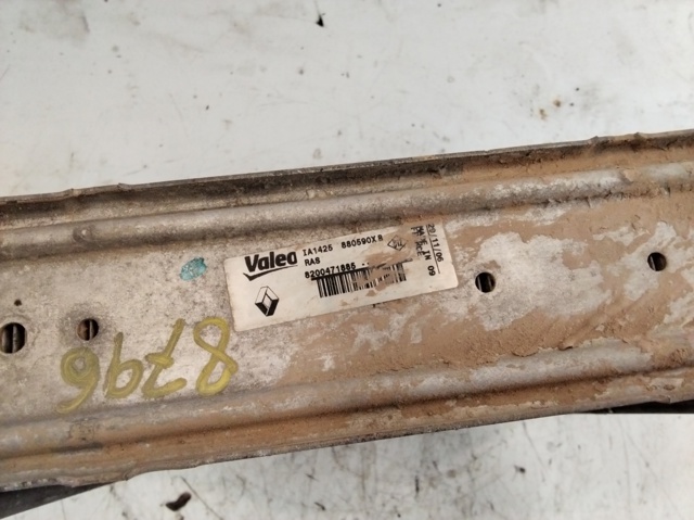 Chłodnica intercoolera 8200471885 RENAULT