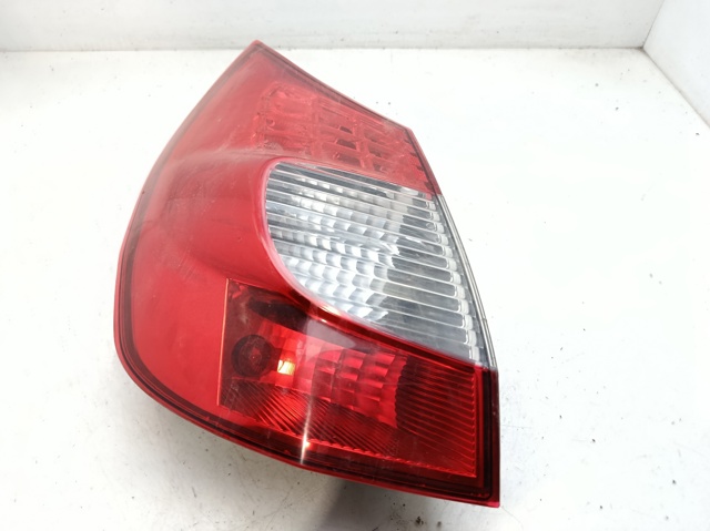 Lampa zespolona tylna lewa 8200474328 RENAULT