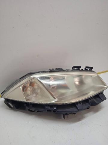 Reflektor prawy 8200476431 RENAULT