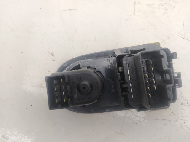 8200476806 Renault (RVI)