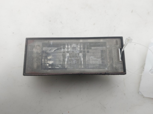 Lampa oświetlenia tylnej tablicy rejestracyjnej 8200480127 RENAULT