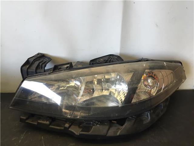 Reflektor lewy 8200481196 RENAULT