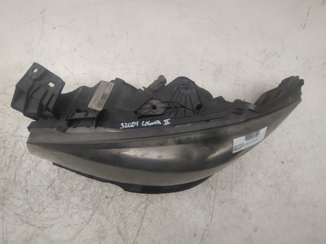 Reflektor lewy 8200481196 RENAULT