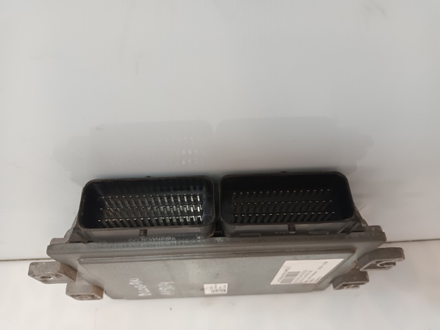 Sterownik silnika 8200483732 RENAULT