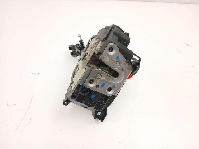 Zamek drzwi przednich prawych 8200497604 RENAULT
