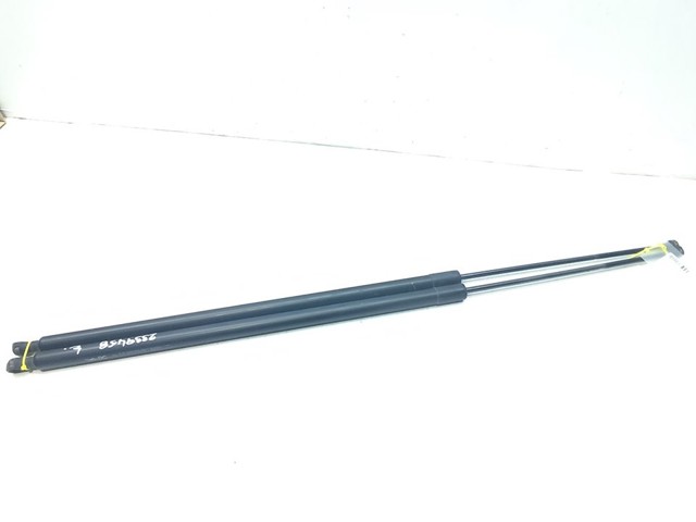 Amortyzator klapy bagażnika (3/5 drzwi-tylnych) 8200497806 MERCEDES