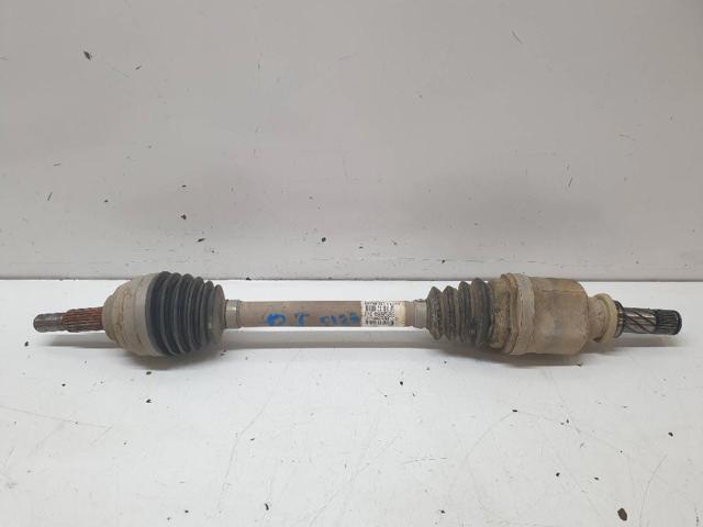 Półoś napędowa przednia lewa 8200499585 RENAULT