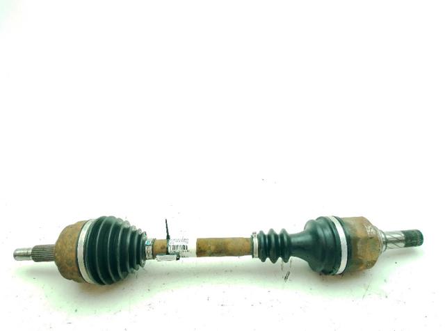 Półoś napędowa przednia lewa 8200500684 RENAULT